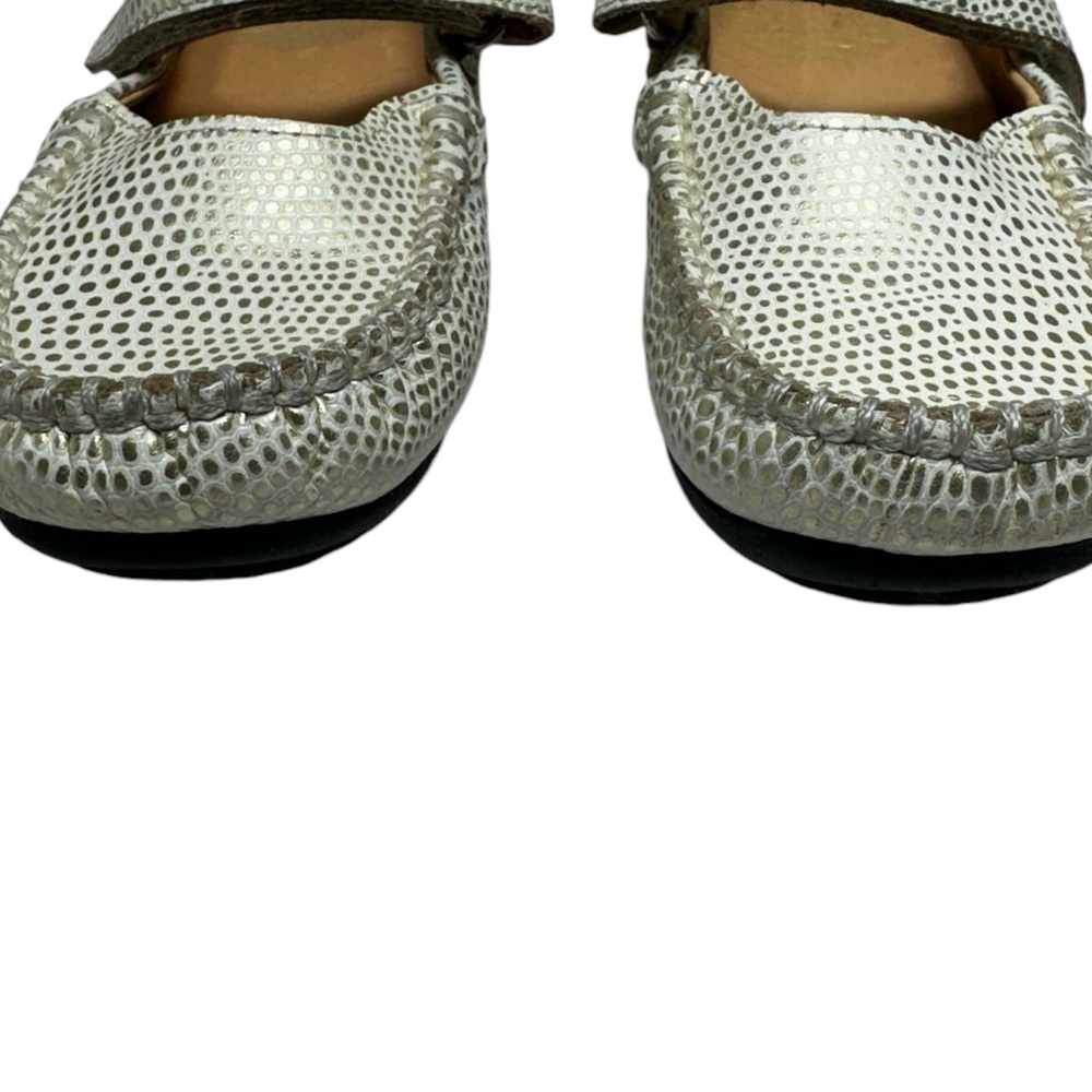 UMI Moraine I Leather Cream and Metallic Gold Mary Janes Toddler Girl Size 10.5 - Picture 3 of 12